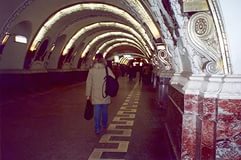 Шлюхи метро площадь востания