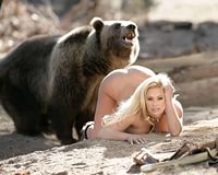 Фото девушек секс с медведем